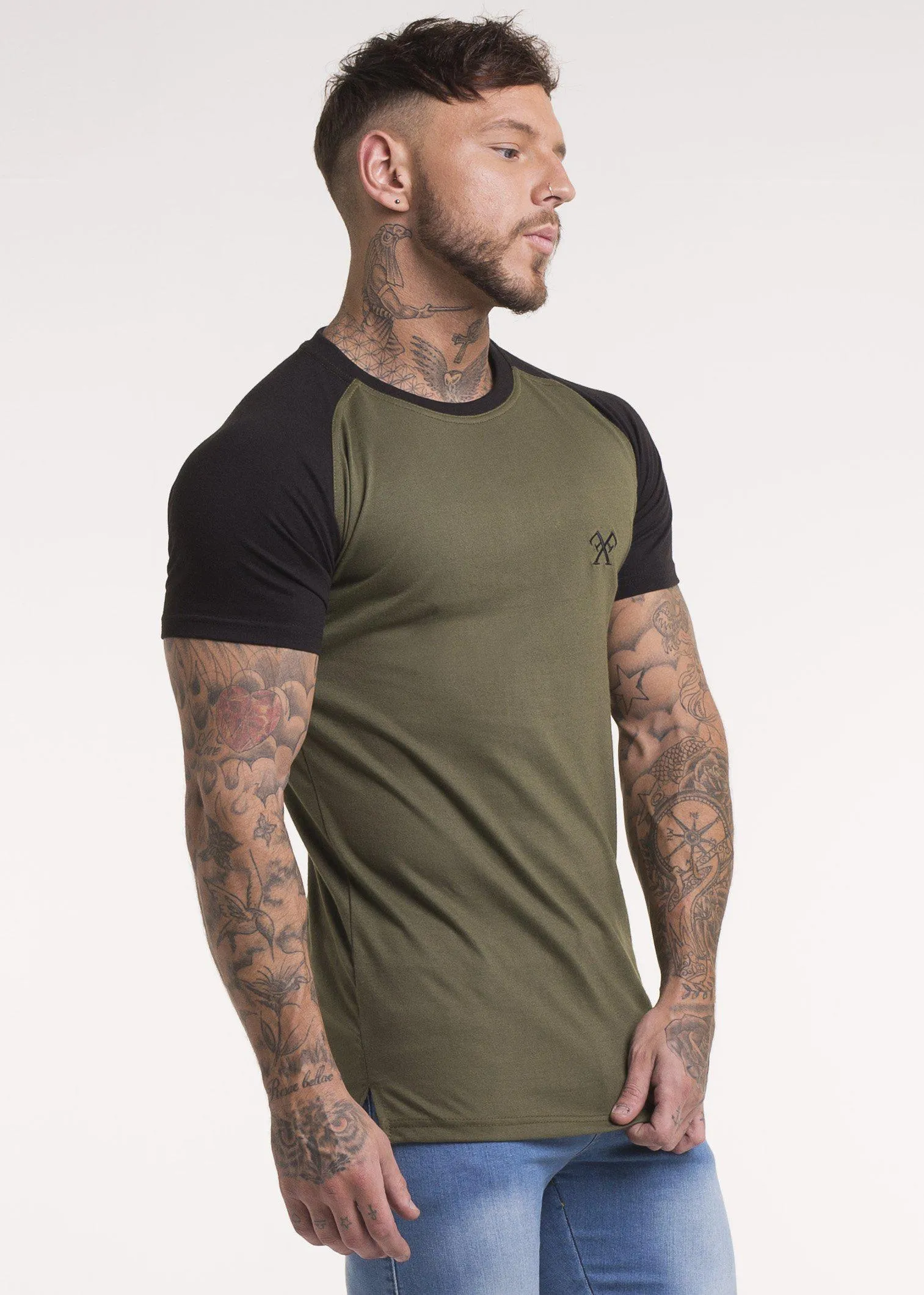 Contrast Signature T-Shirt - Olive & Black