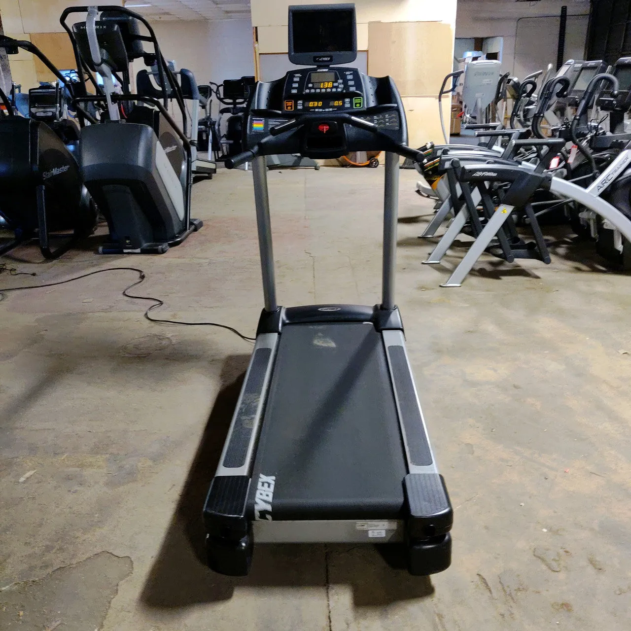 Cybex Treadmill 425T LCX Model Commercial Grade