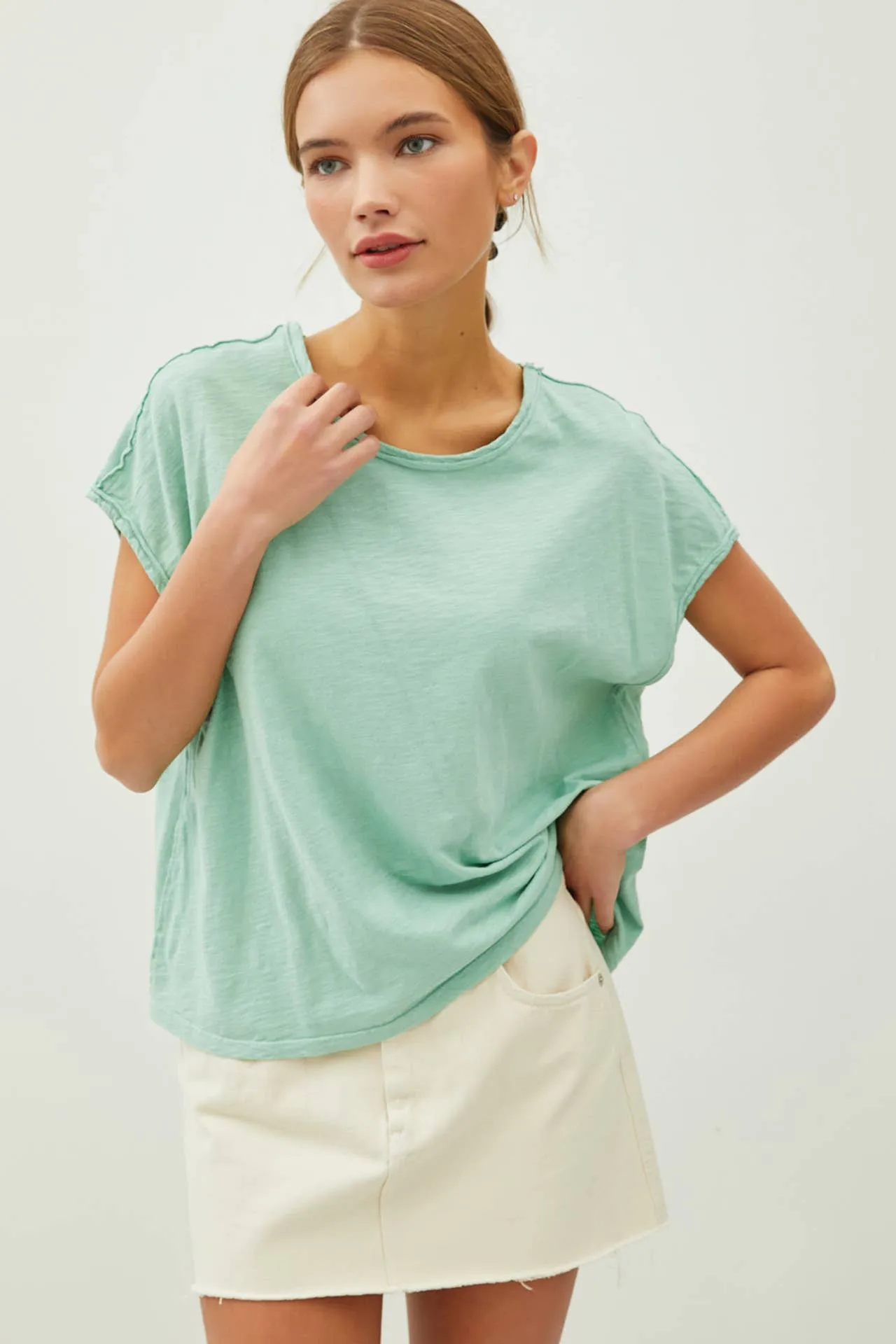 EXPOSED SEAM DETAIL BOXY MUSCLE TOP