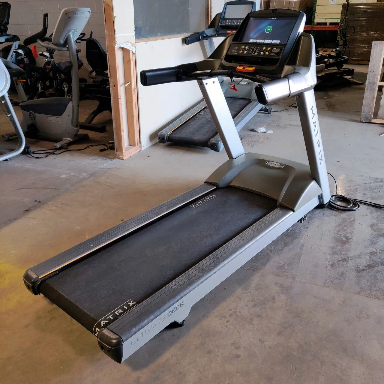 Matrix Treadmill T1X Series With Interactive Console